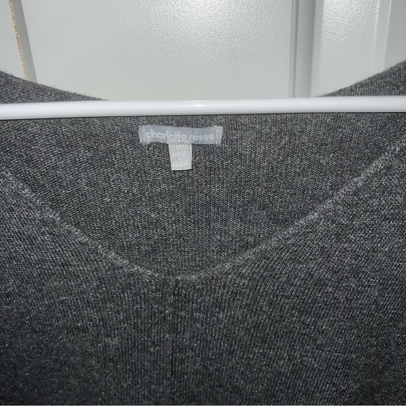 NWOT! Charlotte Russe - Dark Grey V-Neck Sweater - M - Picture 2 of 3